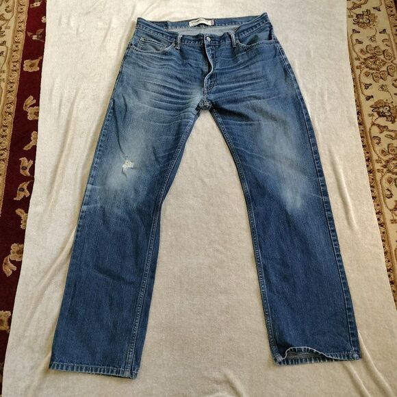 Levi's Straight Fit 505 Medium Wash Jeans 36x34 - Picture 2 of 9